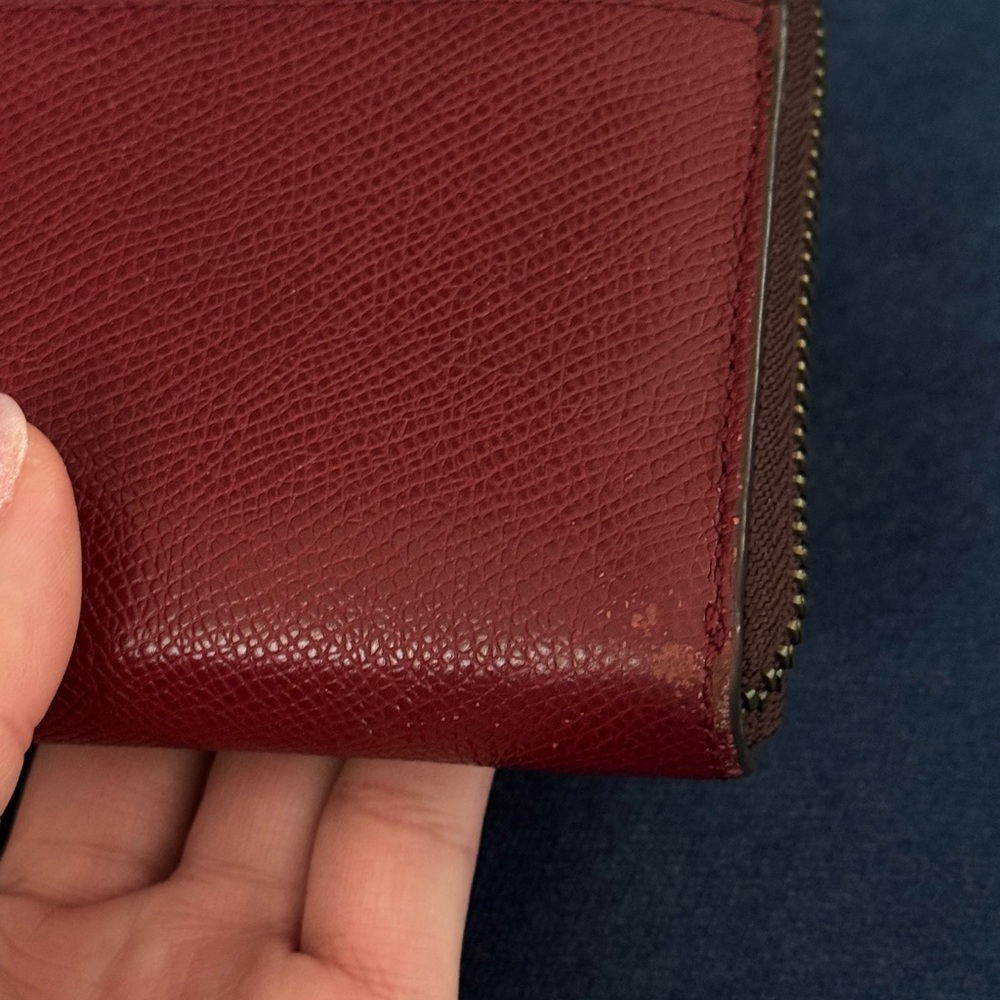 COACH New York Slim Wallet in Burgundy Color - Picture 5 of 10
